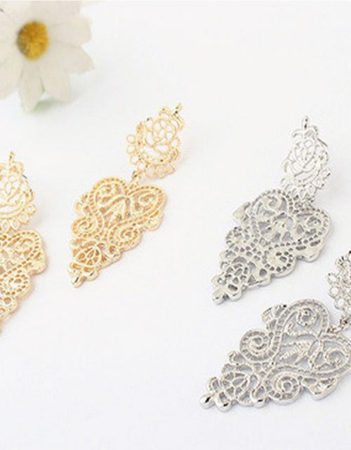 Load image into Gallery viewer, Agnes Earrings -Gold
