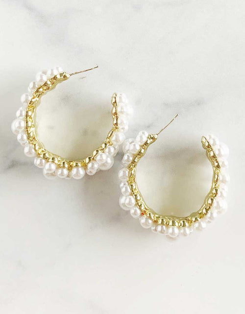 Load image into Gallery viewer, Pearl Flower Hoops

